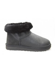 UGG Classic Mini Bomber 2