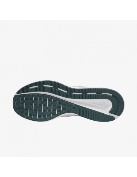 Кроссовки Nike Run Swift 3 DR2695-100