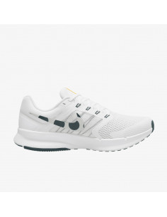 Кроссовки Nike Run Swift 3 DR2695-100