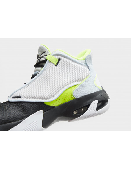 Женские кроссовки Jordan Max Aura 4 GS DV3175-017