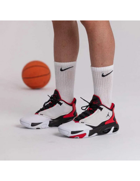 Кроссовки Jordan Max Aura 4 DN3687-106
